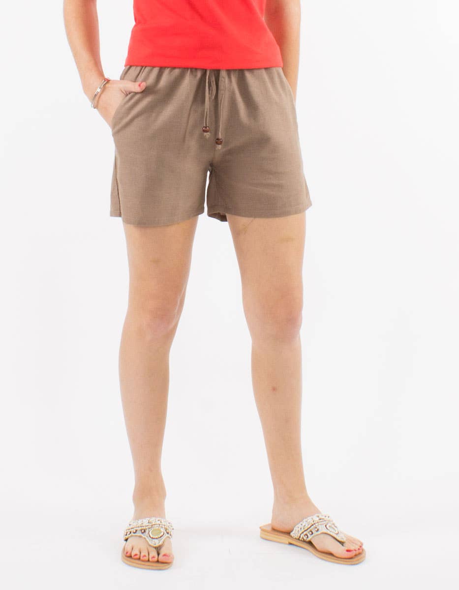 Coline – Großhandel Shorts – Damen – Shorts für Damen aus 91 % Baumwolle und 9 % Leinen mit Gürtel4