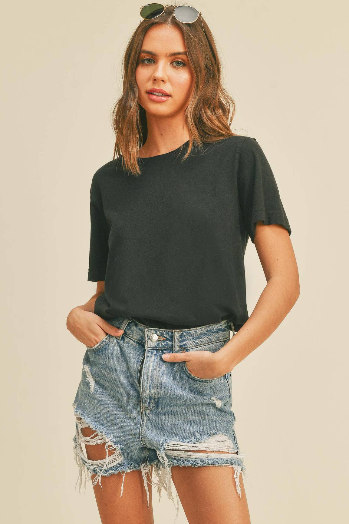 Honestee - Venta al por mayor Camiseta estampada - Mujer - Camiseta Clásica de Manga Corta en Blanco1