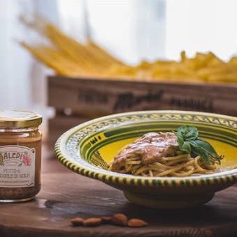 Aledi Bronte - Wholesale Pesto - Sicilian Almond Pesto - 190 g1