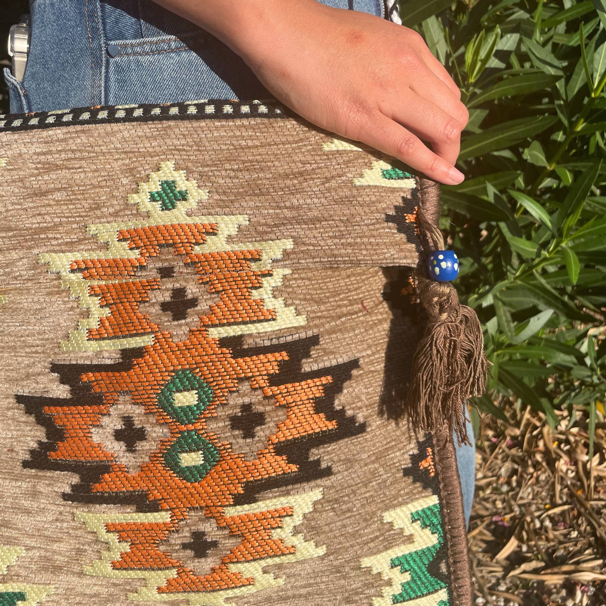 AW Artisan - Wholesale Crossbody Bag - Unisex - Kilim bag - Beige2