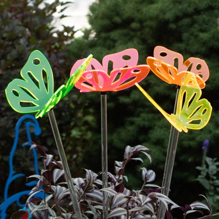 Sun catcher Butterfly stake - Butterfly garden for wholesale by The Colored Petal