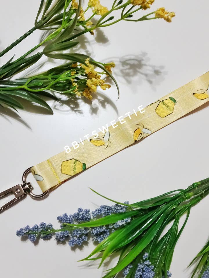 Laccetto da polso giallo per latte alla banana per la vendita all'ingrosso da parte di 8bitsweetie