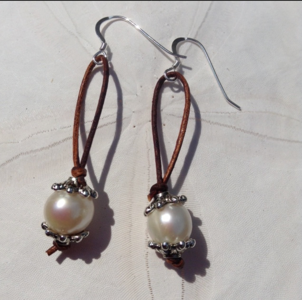 Jackie Gallagher Designs - Handmade Coastal Jewelry - Wholesale Hangende/ronde oorbellen - Katie oorbellen1