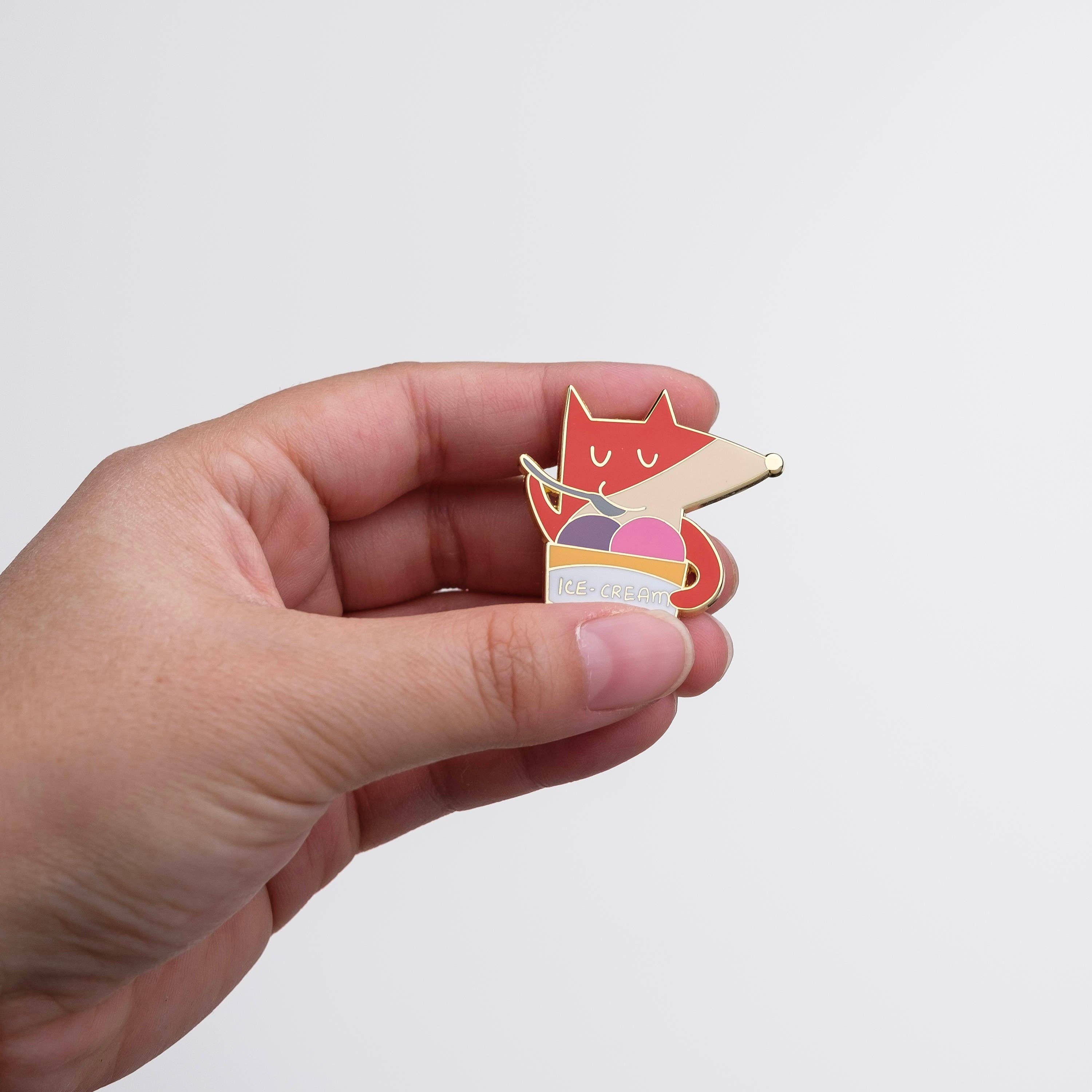 Kayan Pepper Co. – Alfinete/botão de lapela por atacado – Pin de esmalte raposa Foxy Lady1