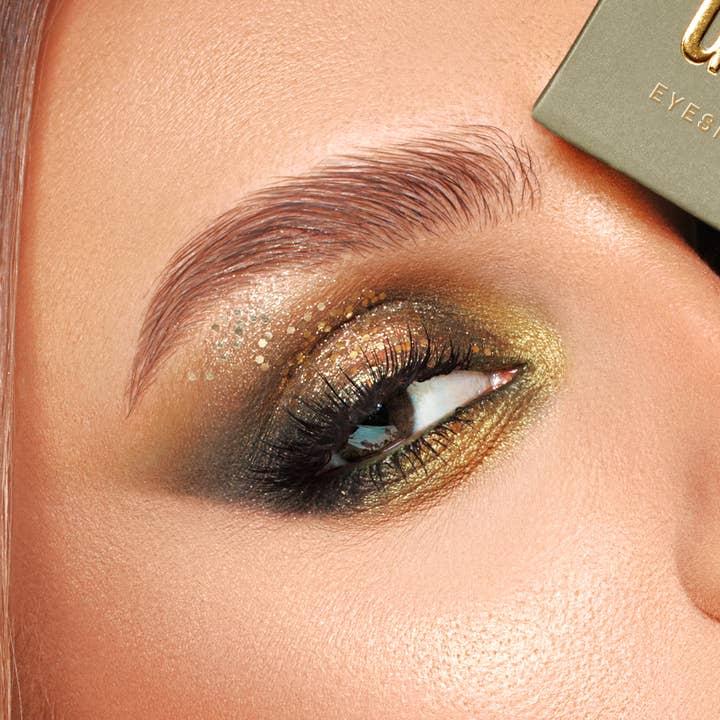 MIA COSMETICS SRL - Venta al por mayor Paleta de sombras de ojos - PALETA DE SOMBRAS DE OJOS VERDE MILITAR