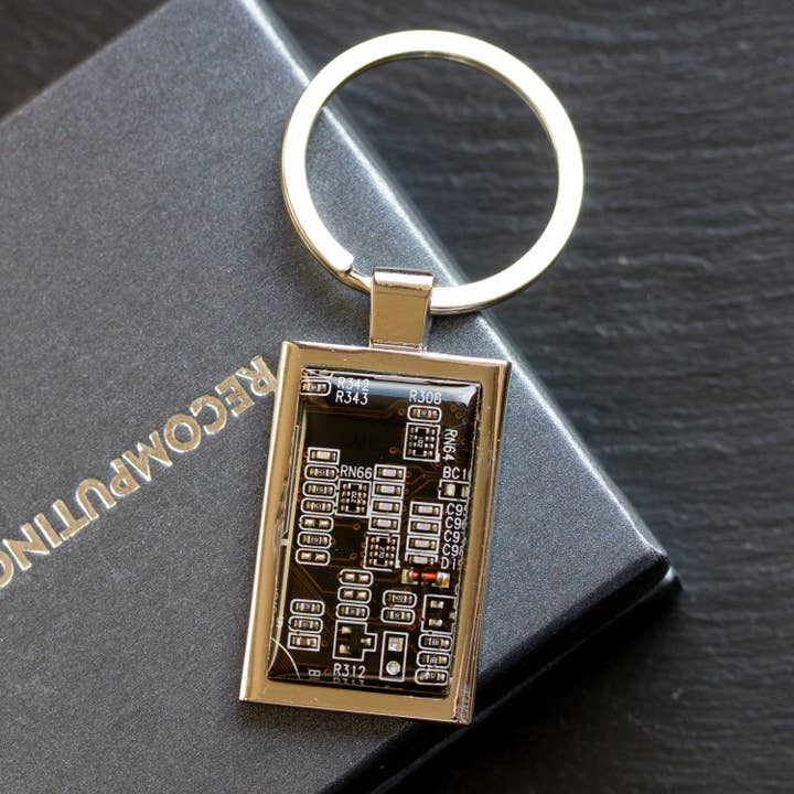 Circuit board keychain, rectangular for wholesale by Pavlysh s.r.o.