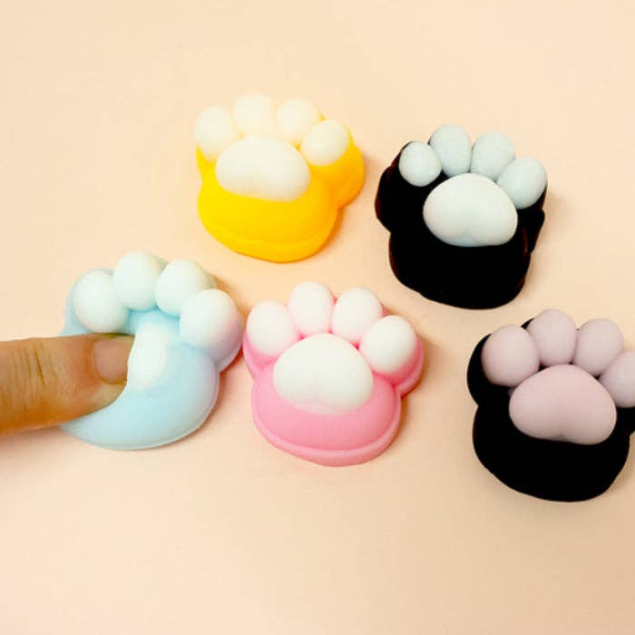K-Wonderland - Wholesale Squishy Toy - Kids & Baby - Kitty Paw Pop Squishy 5 Colors Random Box2