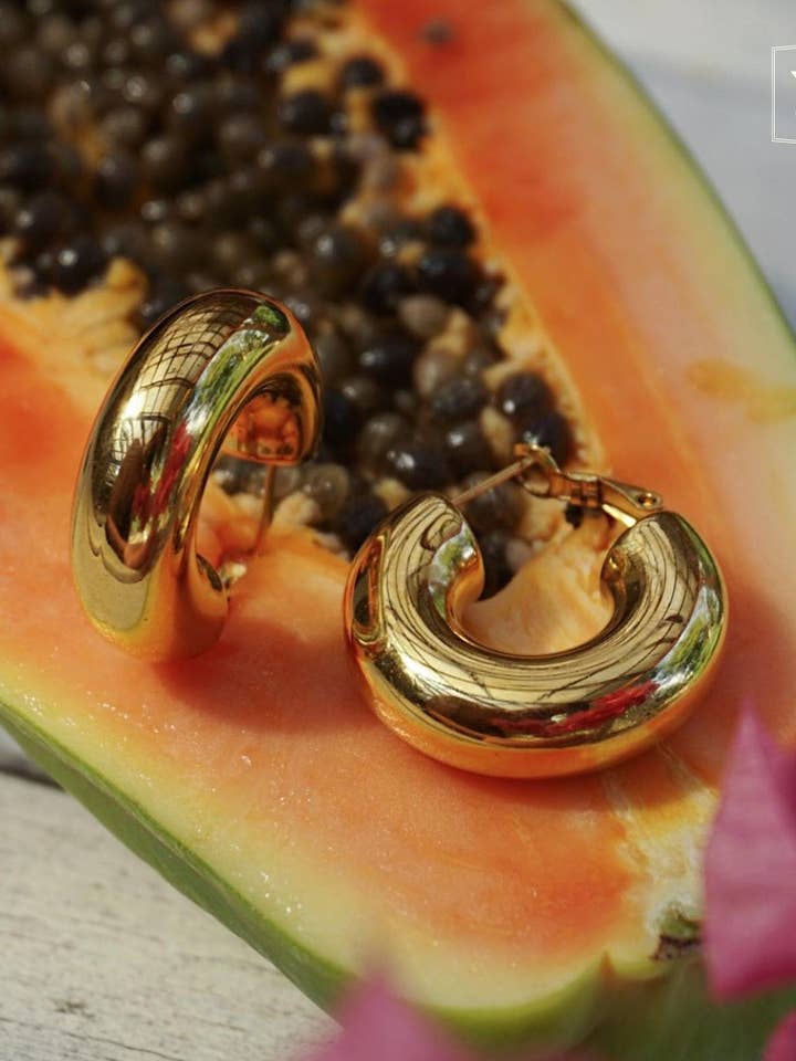 18k Gold Plated Hoop Earring for wholesale by Rue Roosevelt