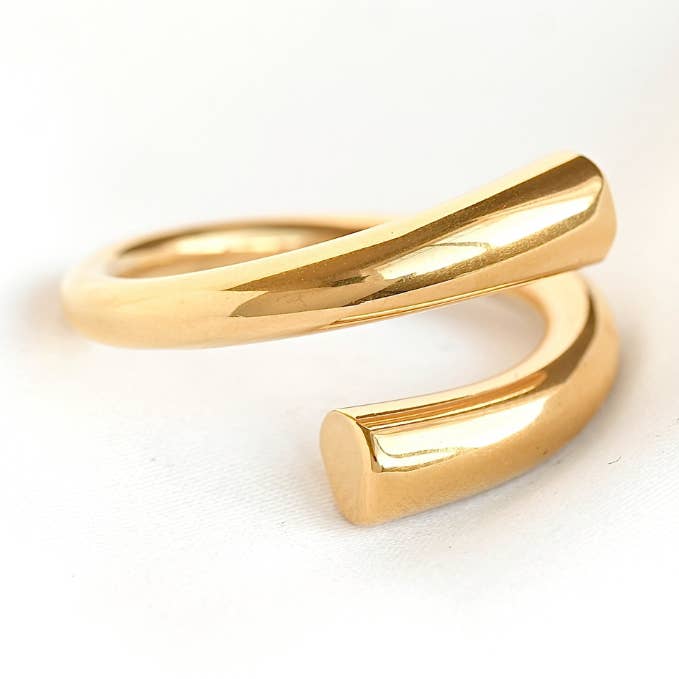 Einfacher Wickel-Goldring - Fetter Wickelring - Klobiger Überkreuzungsring für den Großhandel von Blueyejewelry