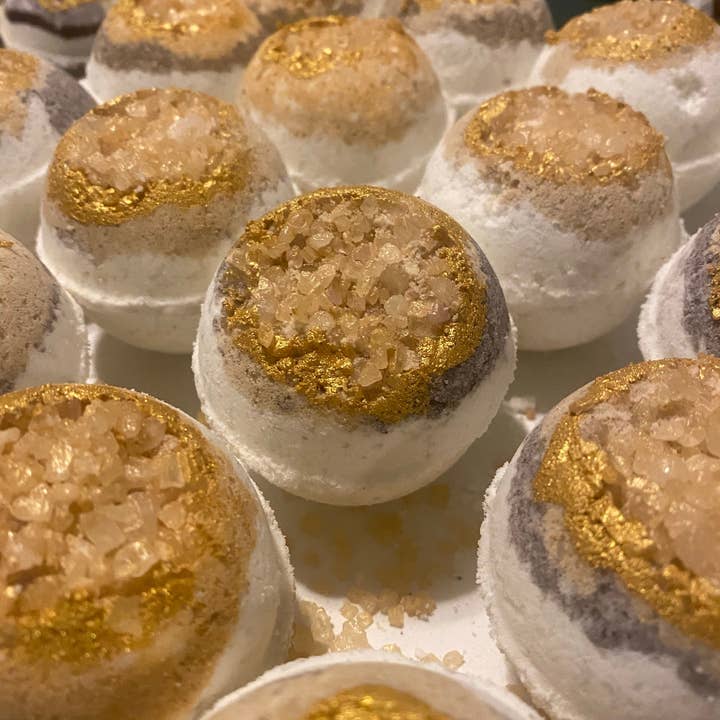 Love Blessed Brands™️ - Wholesale Bath Bomb/Fizz - Bath Bombs