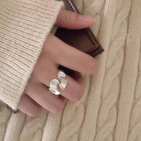 happyzzzsu – wholesale Band/stacked ring – 925 Sterling Silver Unique Irregular Wave Ring3