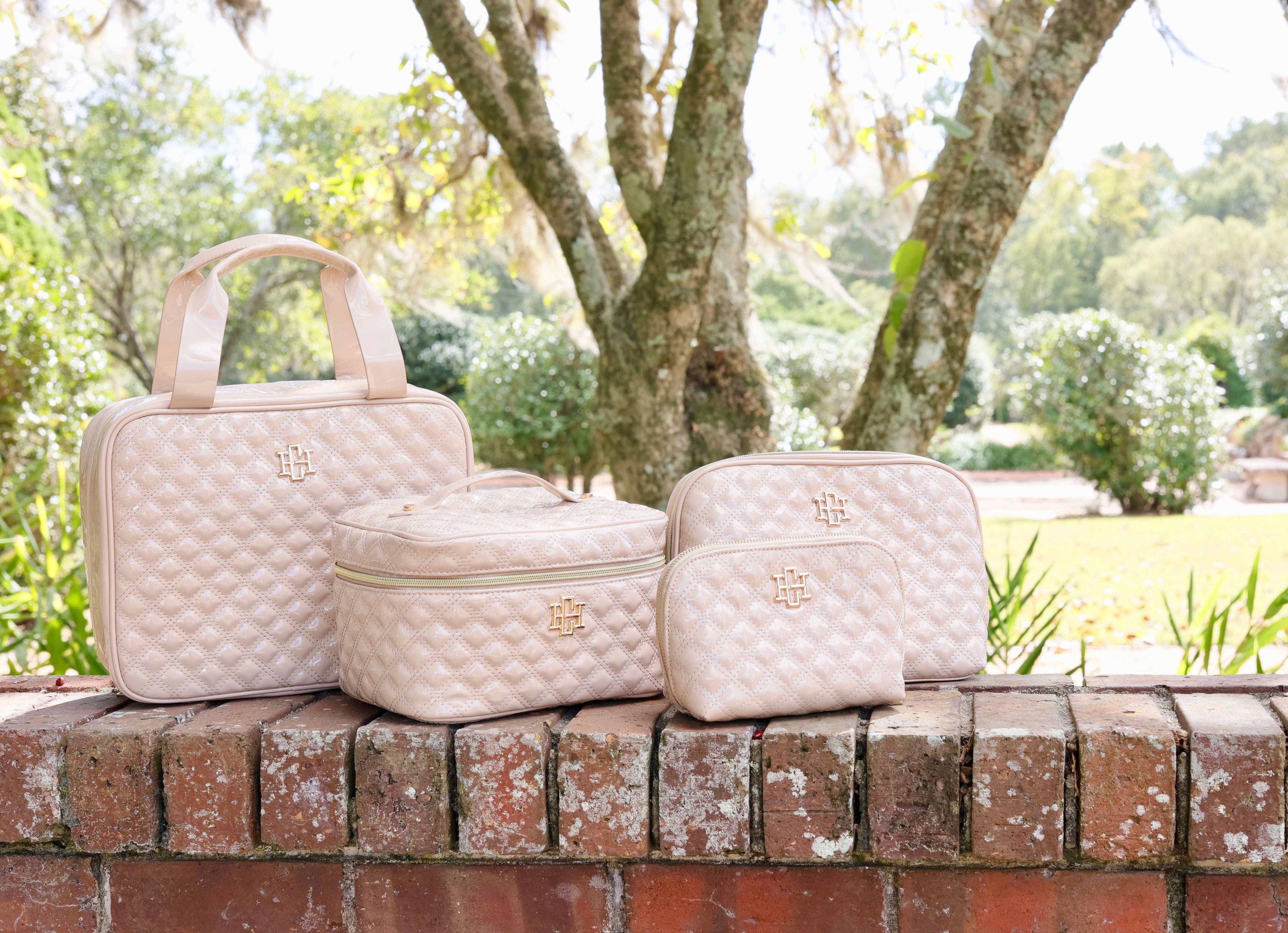 Caroline Hill - Vente Trousses de maquillage/cosmétique - Grande pochette Capri Nude Patent SQ8