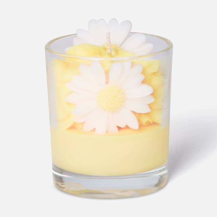 Daisy Soy Fragranced Candle for wholesale by Ignite Candles