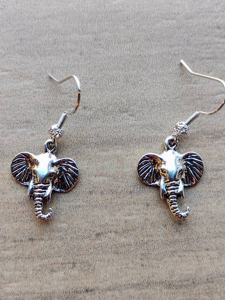 Elefant dingelörhängen för wholesale av Mabel's Way