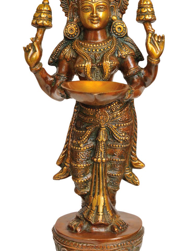 Stående Deeplakshmi i mässing | Handgjord | Mässingsstaty för wholesale av Exotic India Art