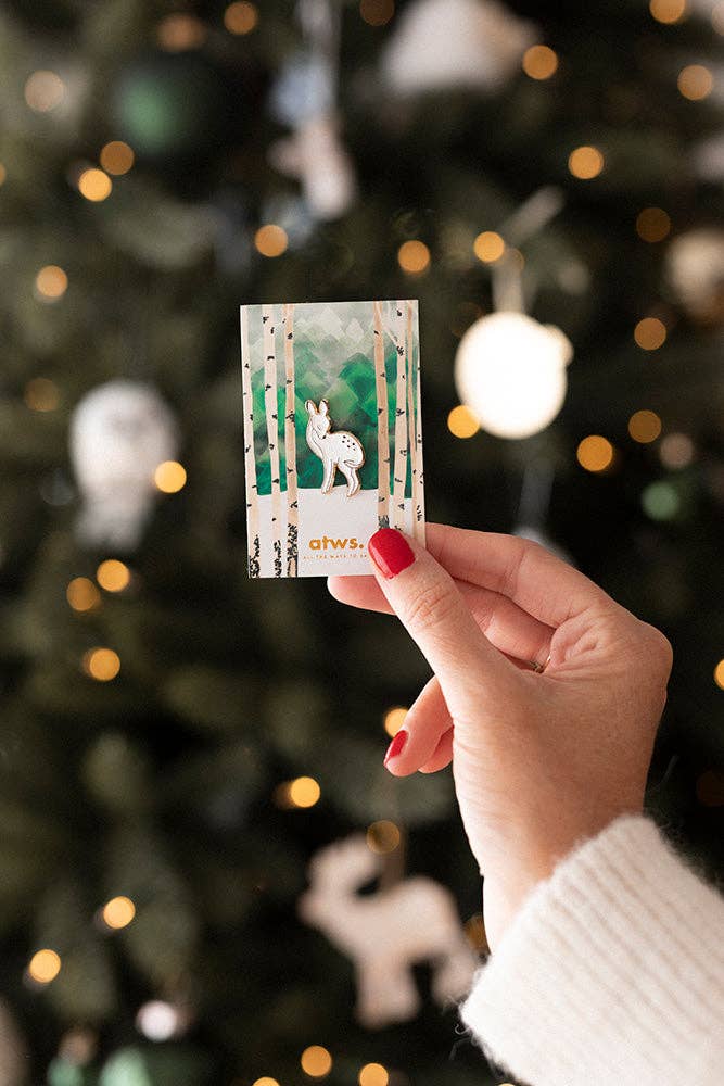 ALL THE WAYS TO SAY - Europe - Wholesale Lapel Pin/Button - Bebe biche - pins2