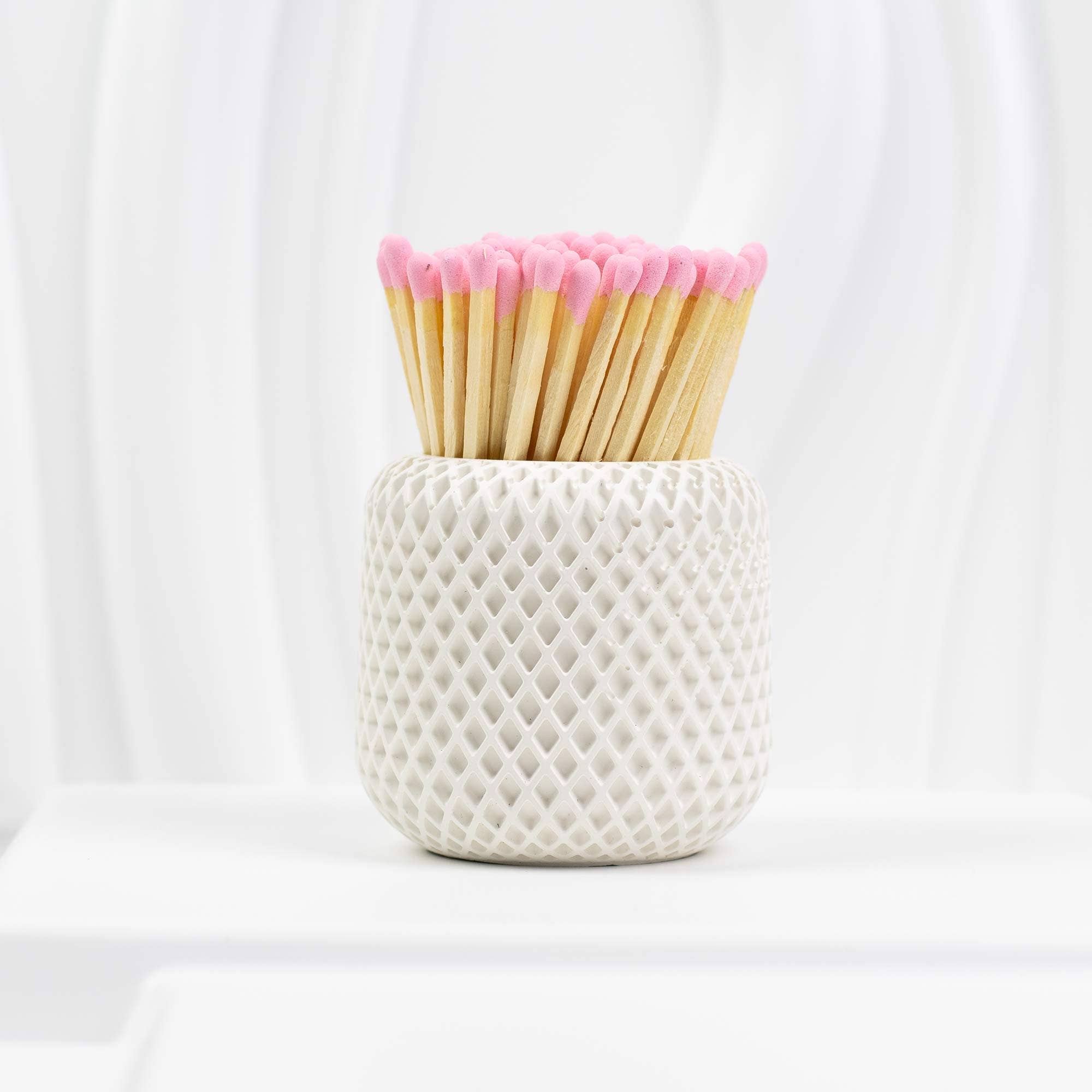 UniqueGiftsAG – wholesale Matches – 9.5 cm Pink Light Head Wooden Matches Refill 2