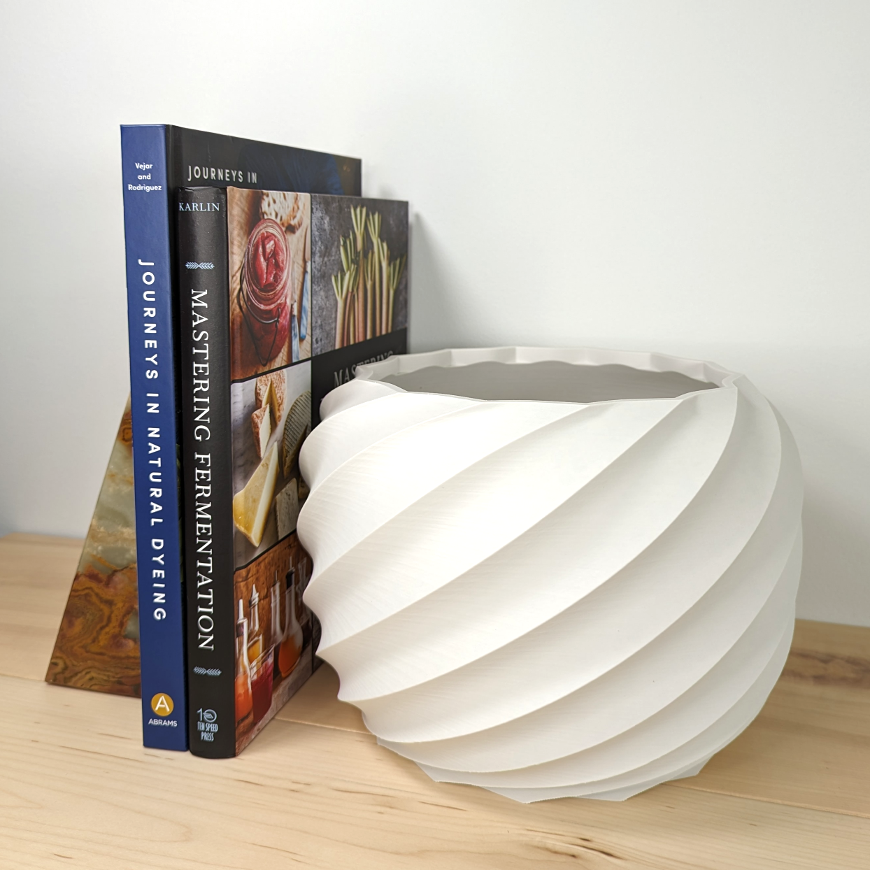 Lark & Anchor - Wholesale Plant Pot - 3D Printed Spiral Planters | Lightweight 2" 4" 6" sizes2