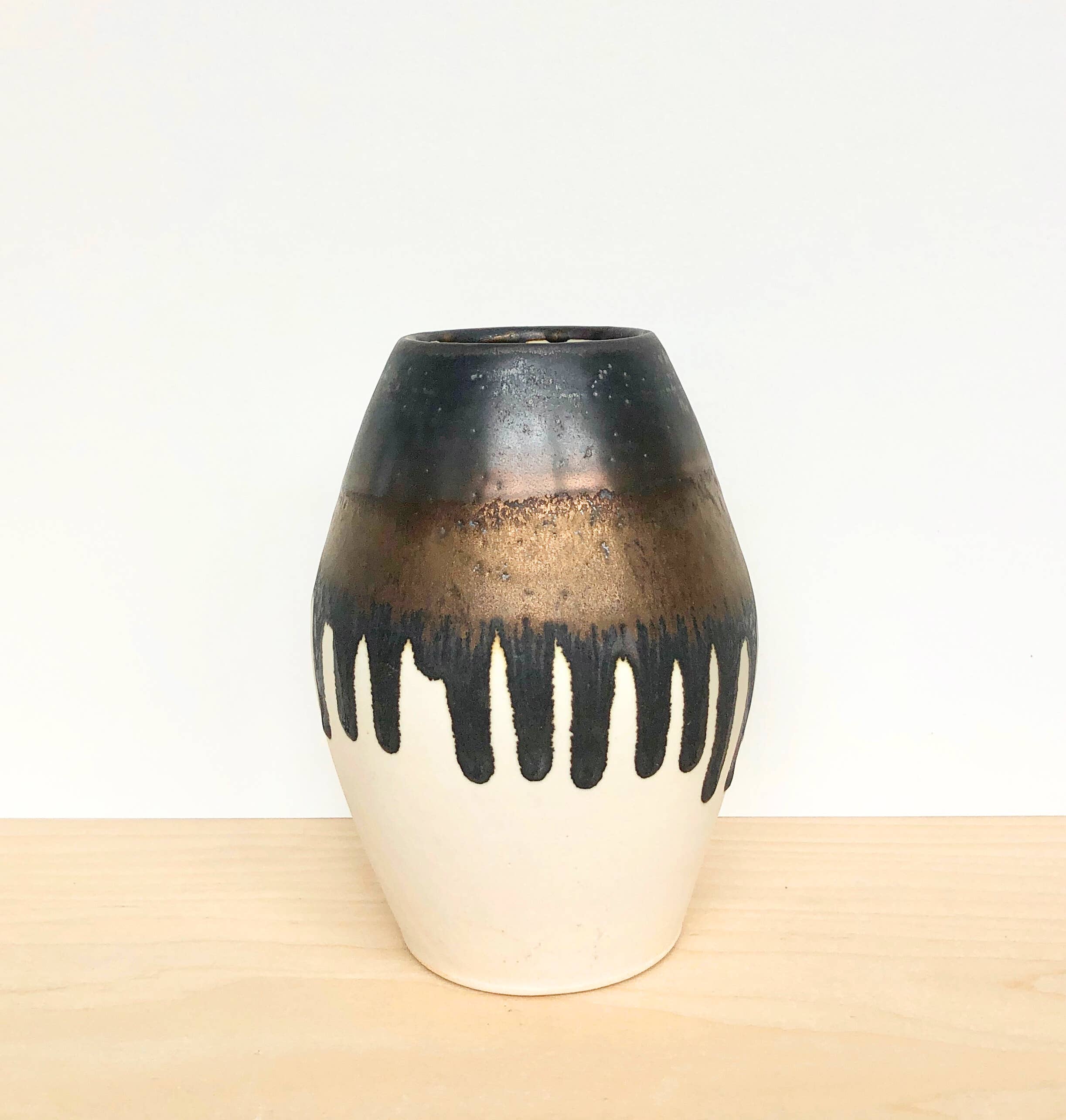 Jessica Wertz Ceramics - Wholesale Vase - White + Gold Short Vase