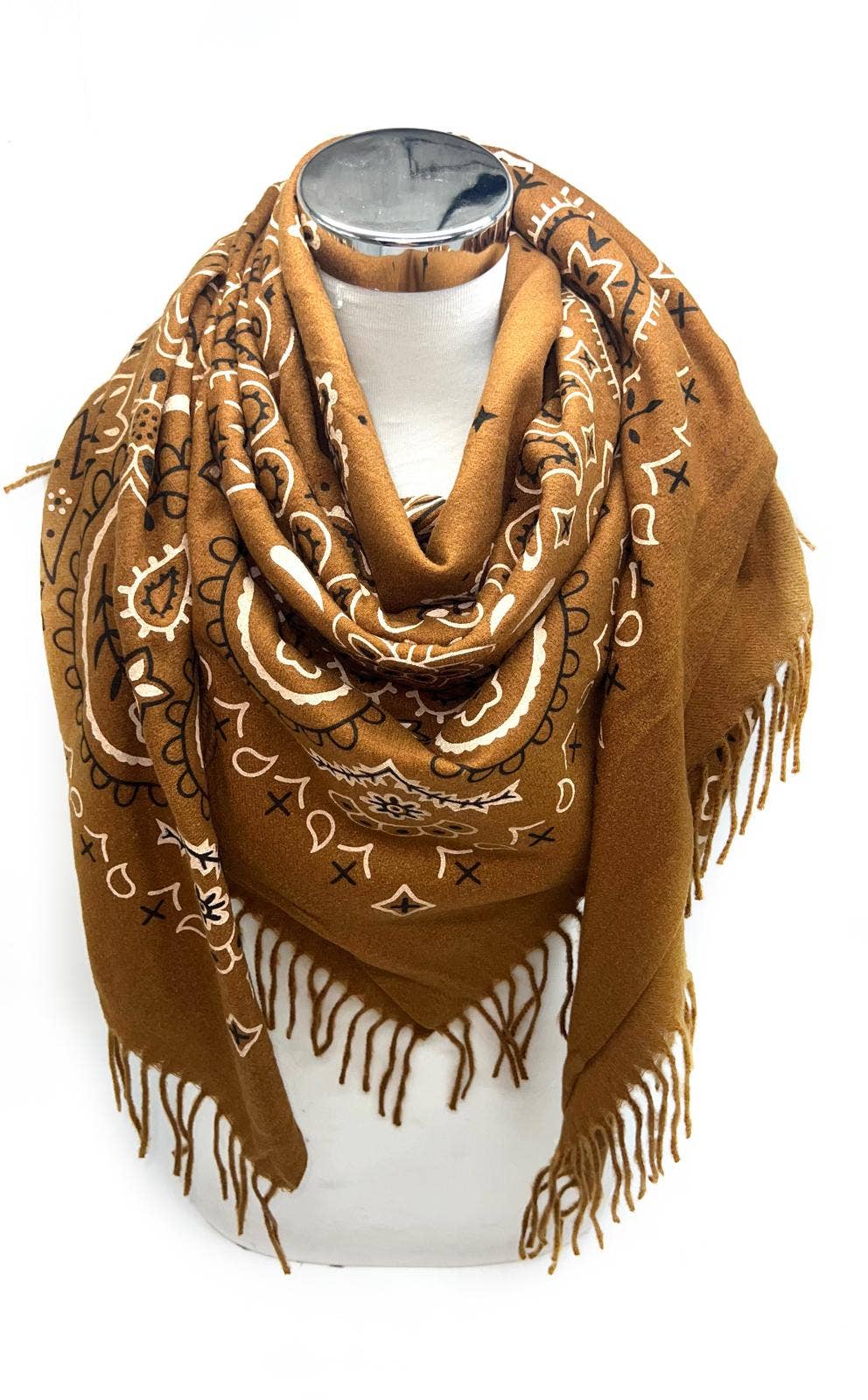 LINETA – Cachecol - Mulher por atacado – K8 Lenço grande quadrado com padrão bandana e franja longa7