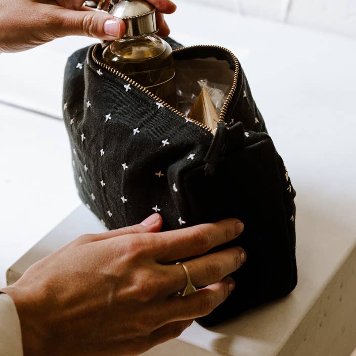 Anchal - Vente Trousse de toilette – femme - Trousse de toilette moyenne en point de croix14