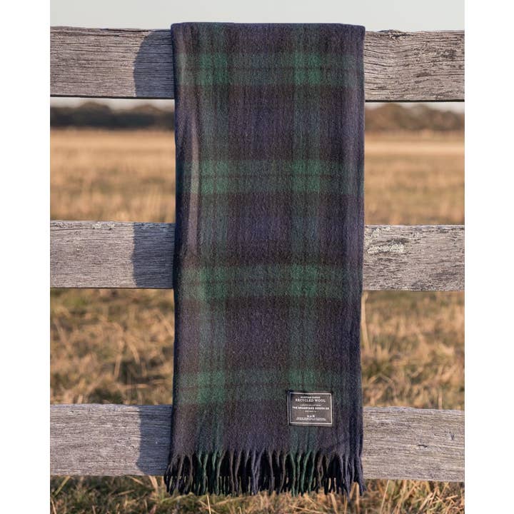 The Grampians Goods Co. - Vendita all'ingrosso Plaid - Coperta Heritage Tartan in lana riciclata11