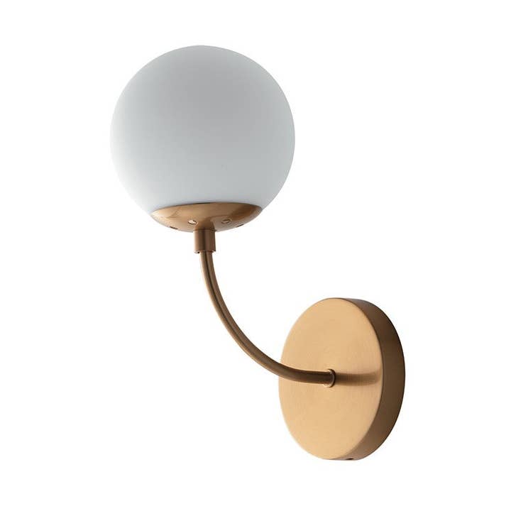 Themys-wandlamp in gesatineerd goudkleurig metaal en diffusor van opaal geblazen glas (1XE14) voor wholesale door Gruppo F.T