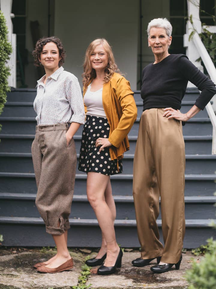 250 Hollywood Pants - Sewing Pattern for wholesale by Folkwear