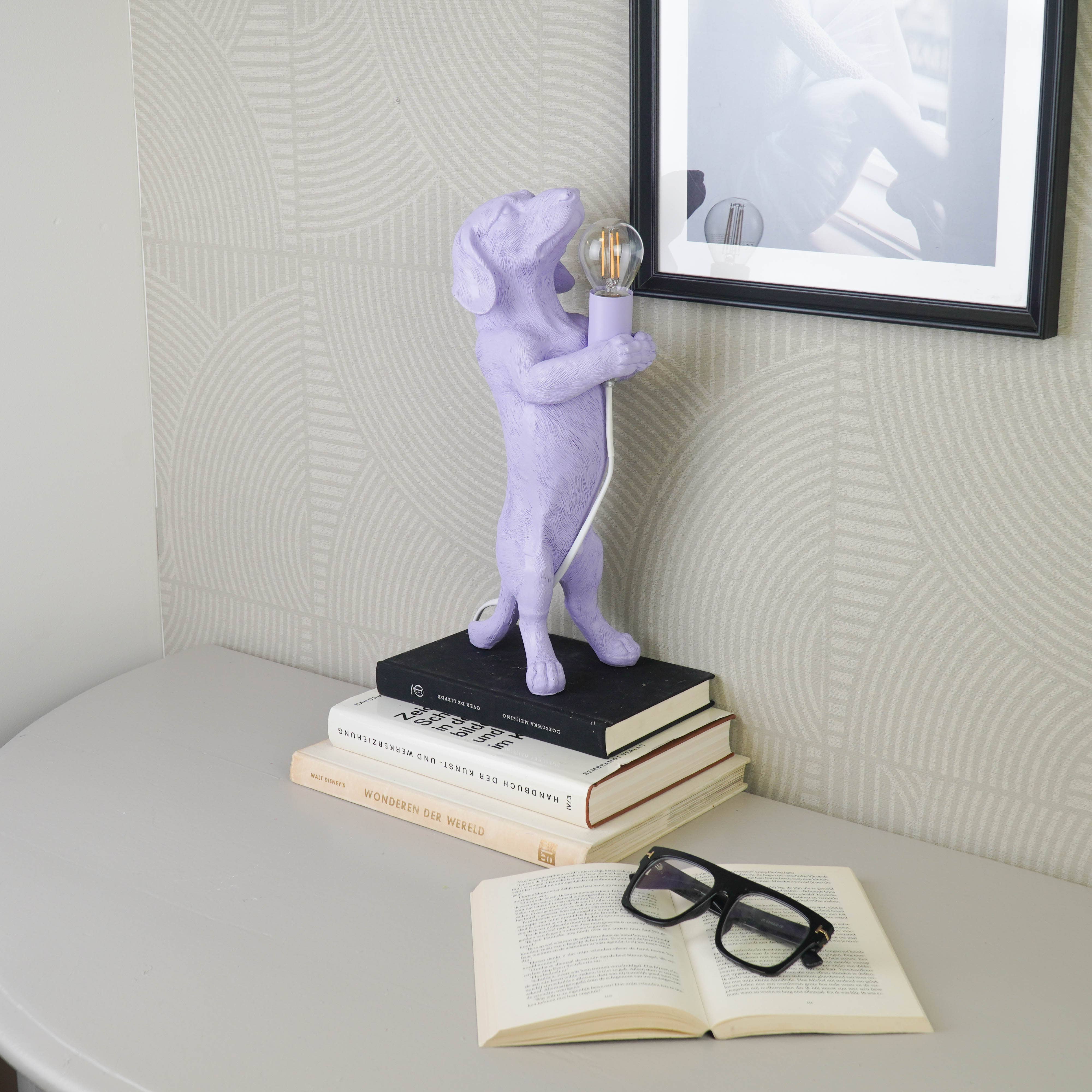 Housevitamin bv - Wholesale Figurine Lamp - Table Lamp - Dachshund - Polyresin - E14 - Lilac- 10x15x38cm4