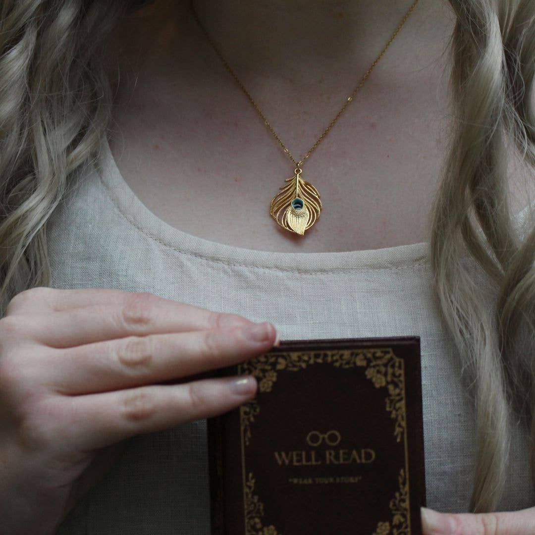 Well Read Company – wholesale Hänge-/berlockhalsband – Pride and Prejudice bokinspirerat hänge på kedja2