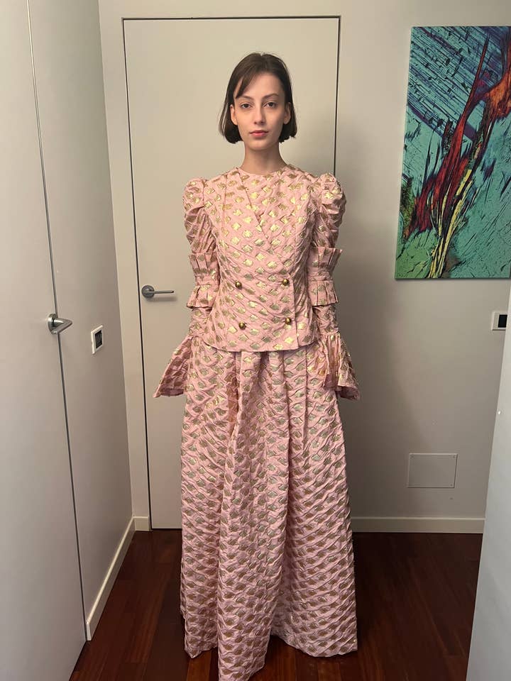 Mila Model-01 voor wholesale door Kittima