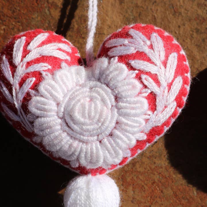 P.I. Project France - Wholesale Ornament - Hand-embroidered decorative tassels4