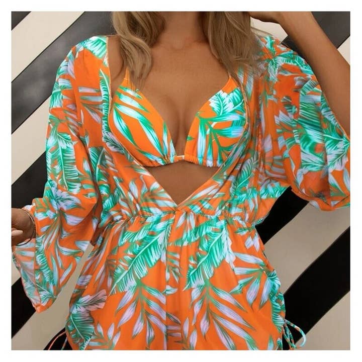 FurDecoration – Biquíni - Mulher por atacado – Conjunto de Biquíni de Três Peças com Design Dividido - Traje de Banho Modelo Netflix7