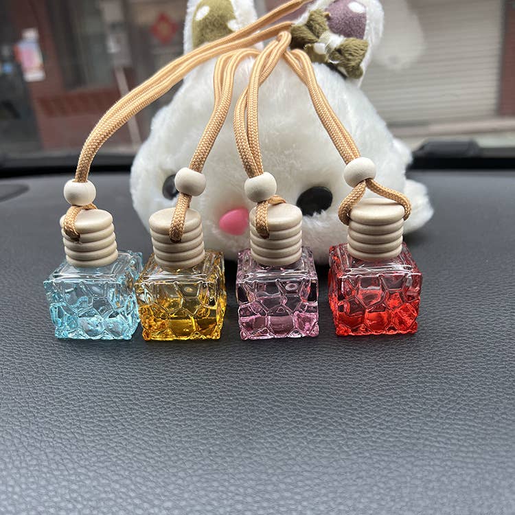 Candles Meta - Wholesale Luchtverfrisser voor in de auto - Uniseks - Vierkante autohanger geurverfrisserfles zonder inhoud12