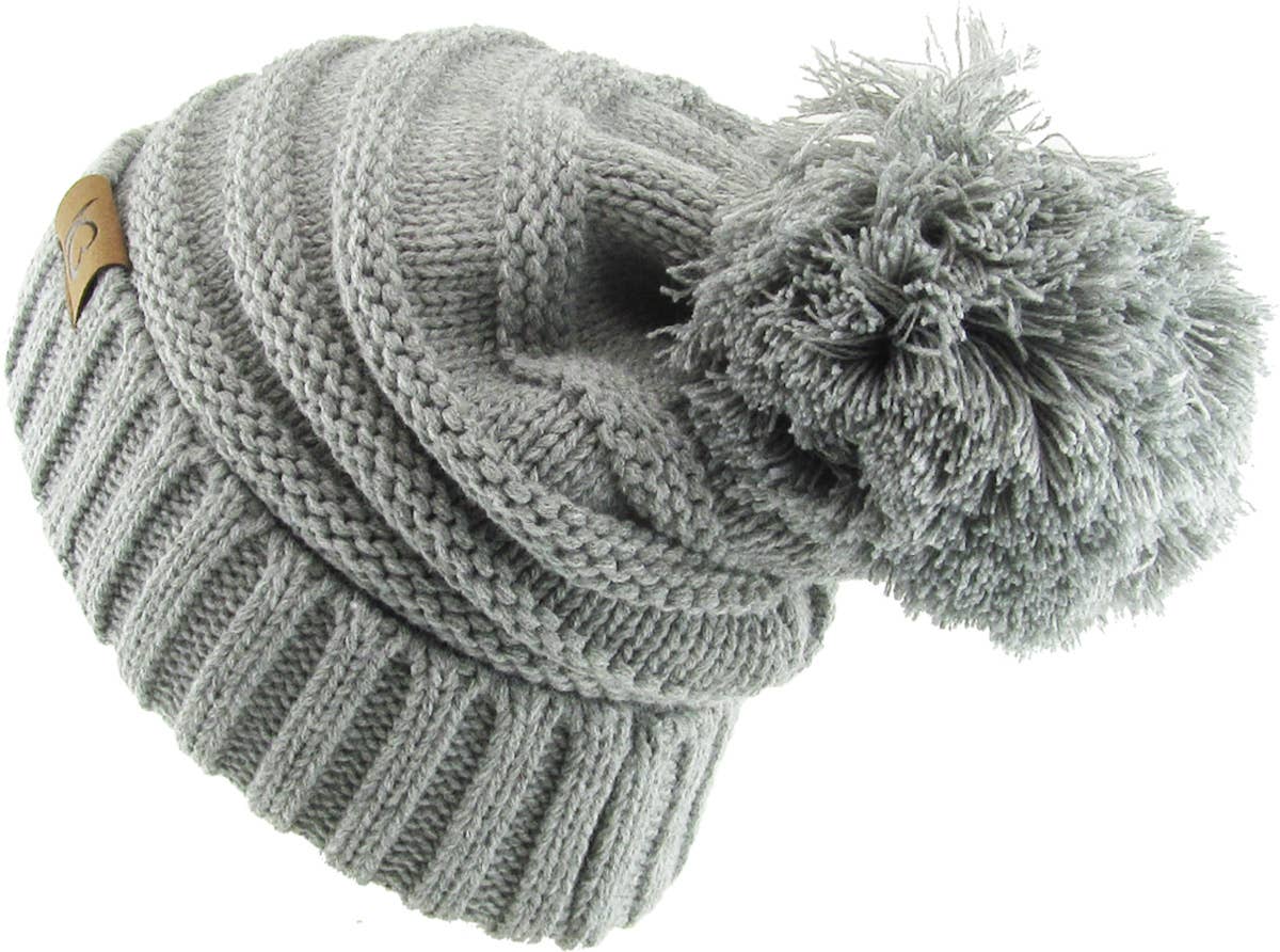 KBETHOS – Großhandel Beanie – Damen – Chunk Pom Pom Grobstrick-Mütze mit Zopfmuster und Rippenstrick10