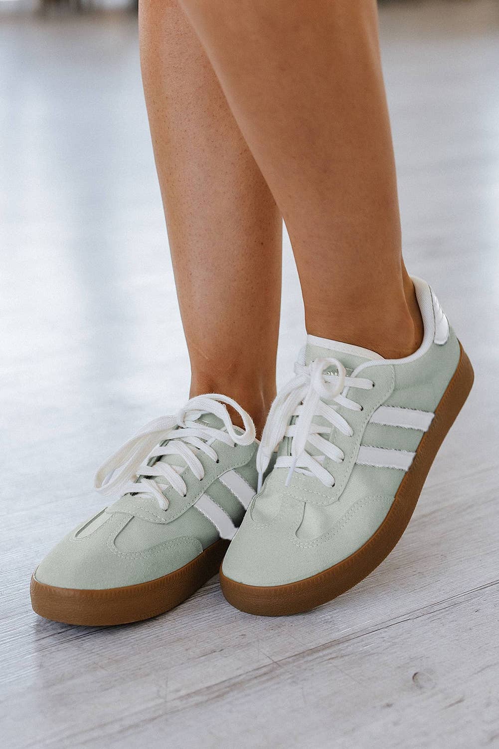 White Striped Lace-up Flat Sneakers for wholesale on Faire3