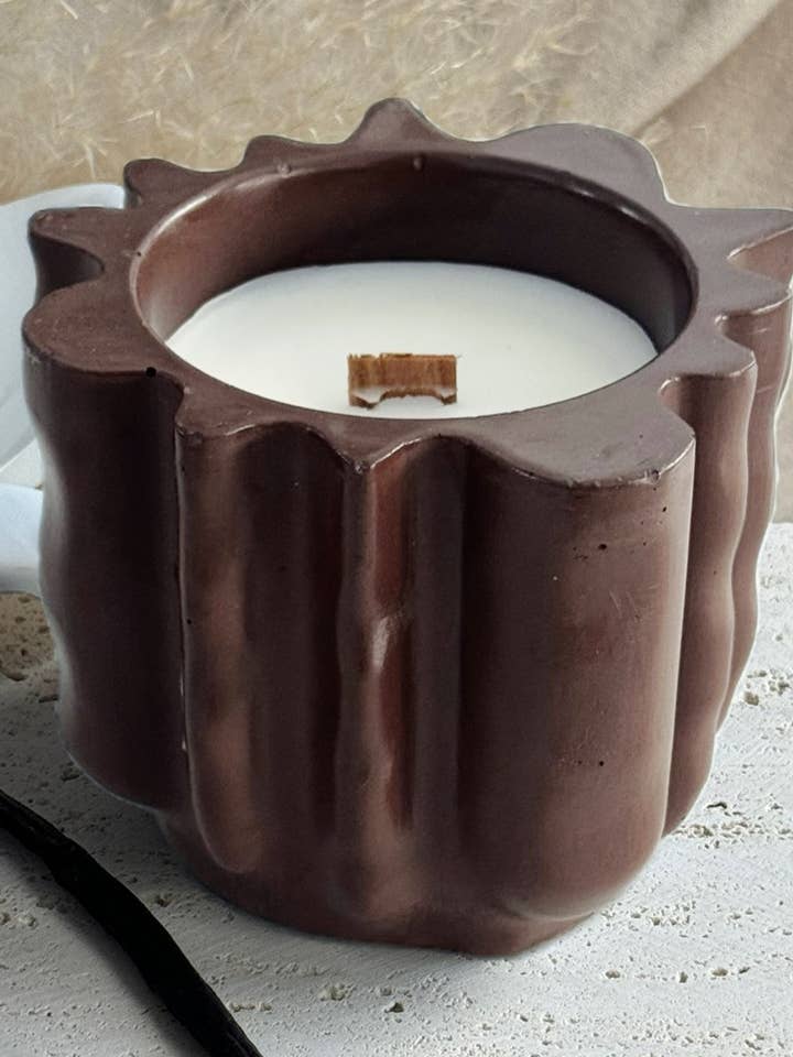 FORMA - vanilla cashmere coconut wax candle for wholesale by Atelier La Rouleuse