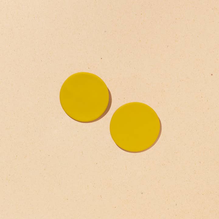 FULL MOON | MUSTARD and other Purchase Wholesale gioielli 925. Free Returns & Net 60 Terms on Faire trending on Faire.