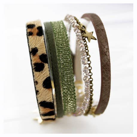Philae Paris - Wholesale Jewelry Set - WOMEN'S GREEN AND LEOPARD PRINT MAGNETIC CUFF BRACELET0