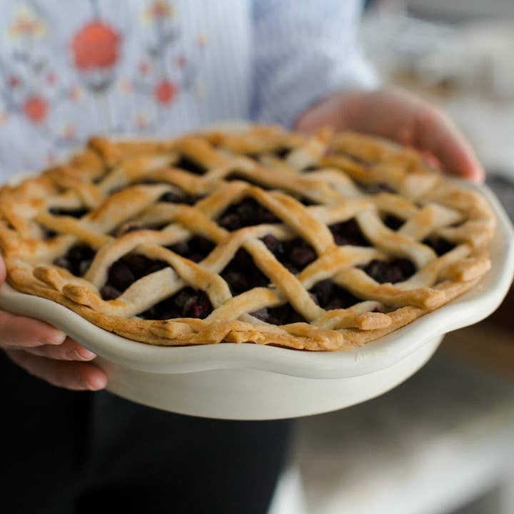 Emerson Creek Pottery - Wholesale Serving Plate - Frilly Pie Plate6