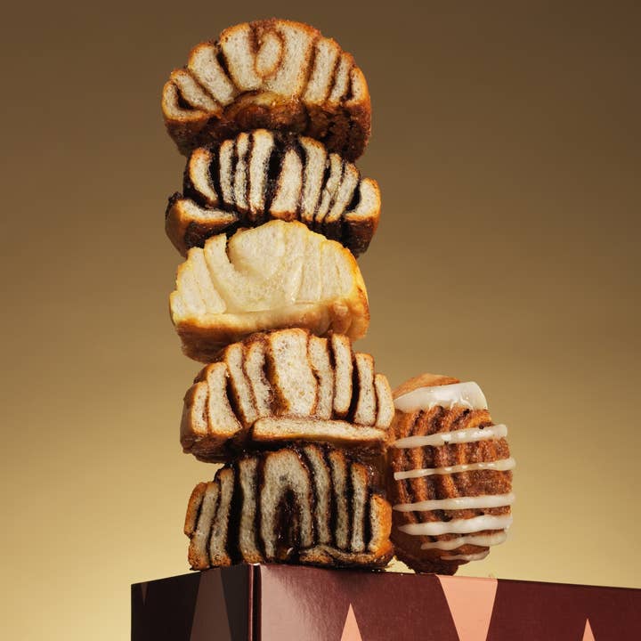 Lovery - Wholesale Biscuit - Family Gifts for Christmas, 20pc Chocolate Croissants2