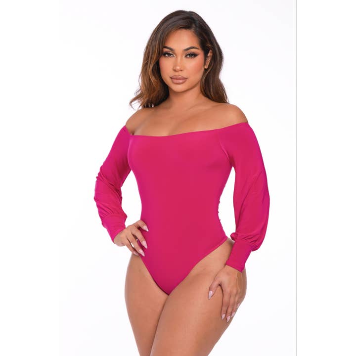 J6093 Off Shoulder, gevoerde bodysuit met pofmouwen voor wholesale door Uptown Apparel