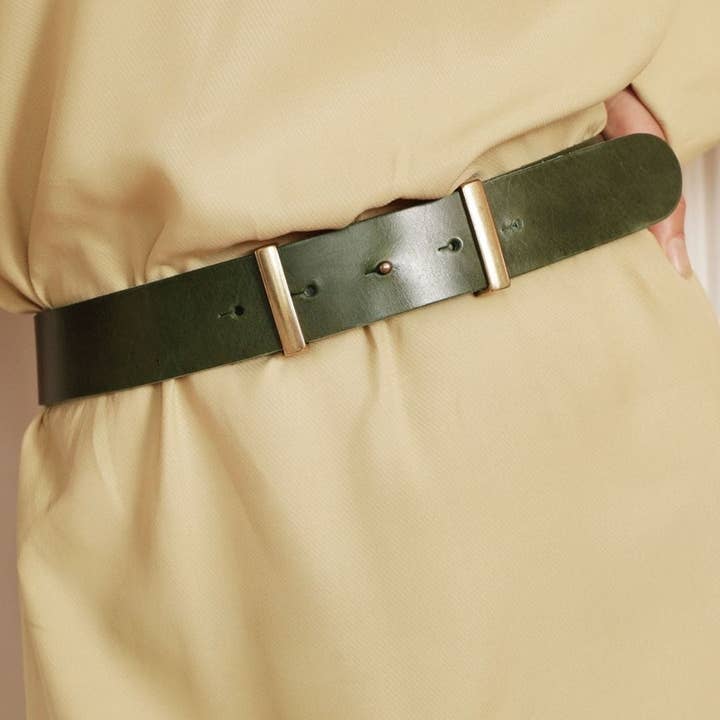 Amsterdam Heritage Leather Belts, Bags, Jackets & Apparel - Wholesale Belt - Women's - MADE TO ORDER Jip | Gold Buckleless Leather Belt Women