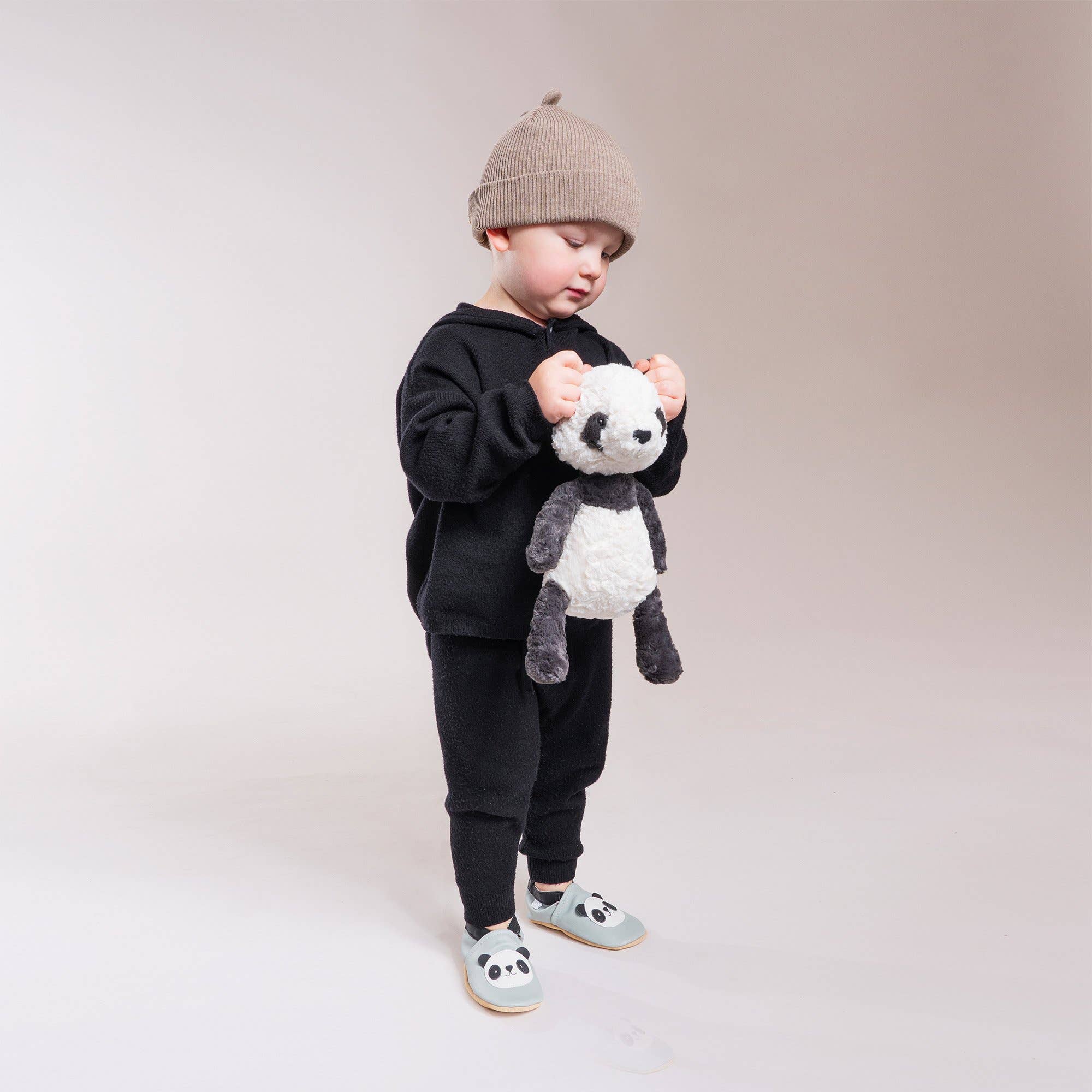 Olea London Ltd – wholesale Lära-gå-skor – baby – Mjukt läder babyskor Panda2