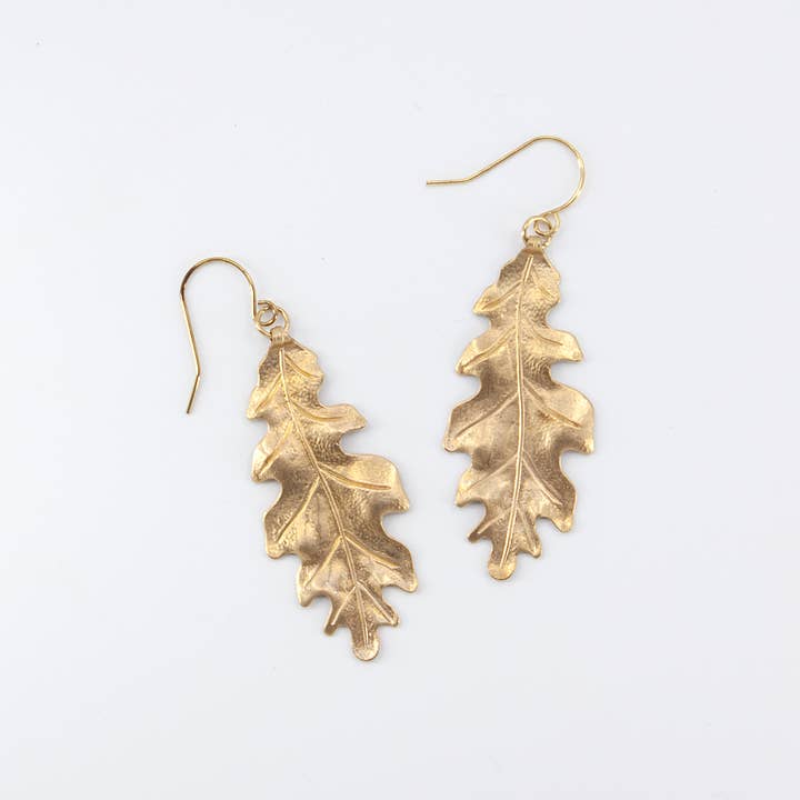 Sara Sela Jewelry – wholesale Dangle earrings – Brass Oak Leaf Dangle Earrings, Floral Botanical Jewelry4