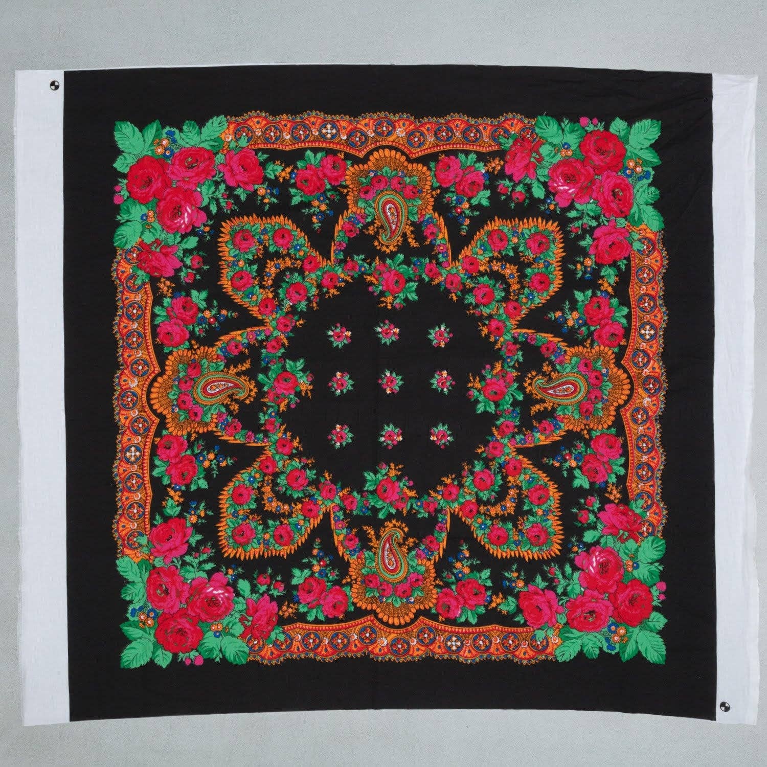 Folclore Crafts - Wholesale Scarf - Women's - Portuguese folk cotton fabric for shawls5