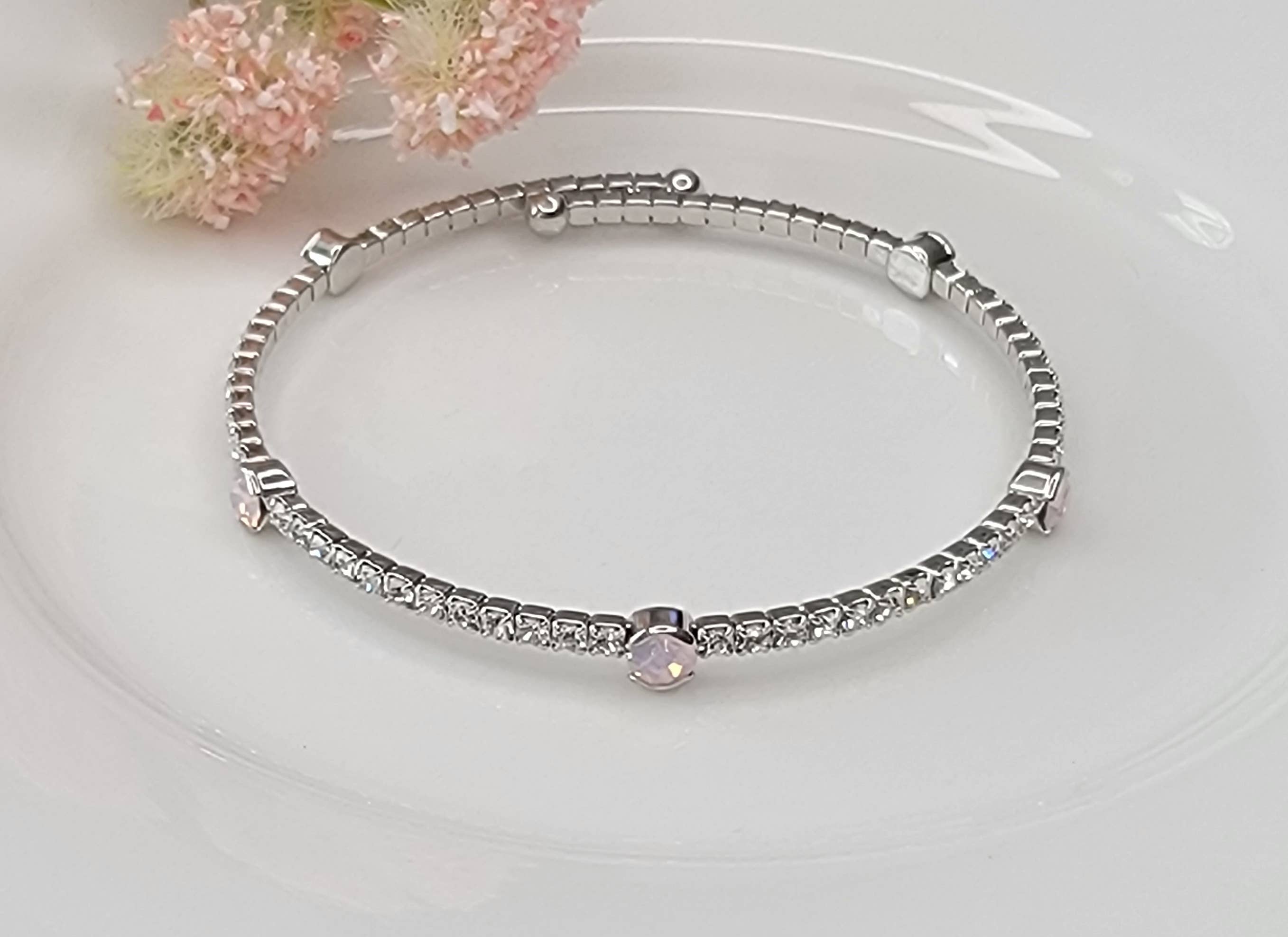 BETTYOH INC - Wholesale Armband met kralen - STAPELBARE ARMBAND VAN ZILVERKLEURIG METAAL.5