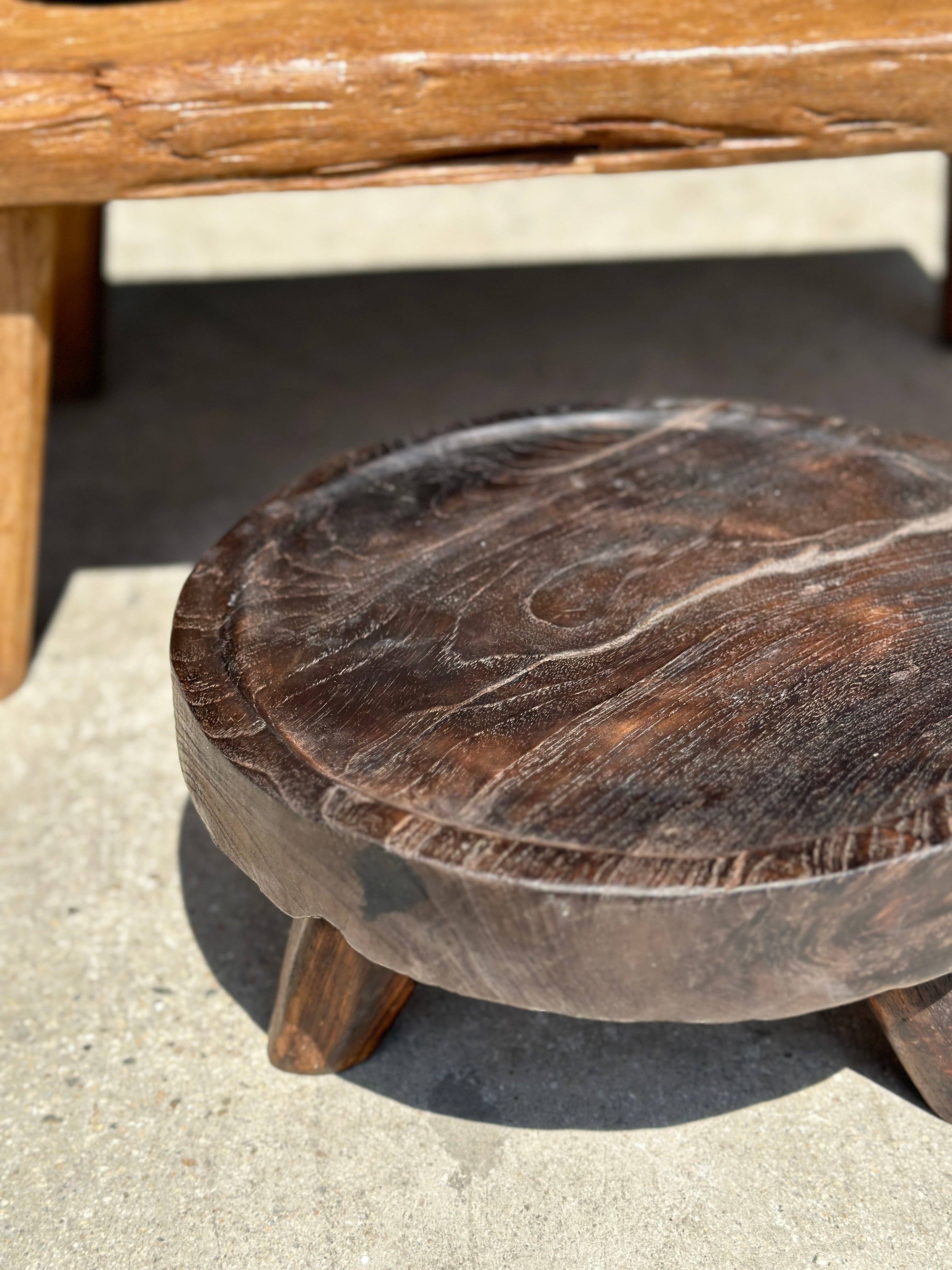 Office Objets – Großhandel Beistelltisch – Kleiner leichter Couchtisch aus hellem Teakholz mit vier Beinen H: 30 L: 63,5 B: 40 cm76