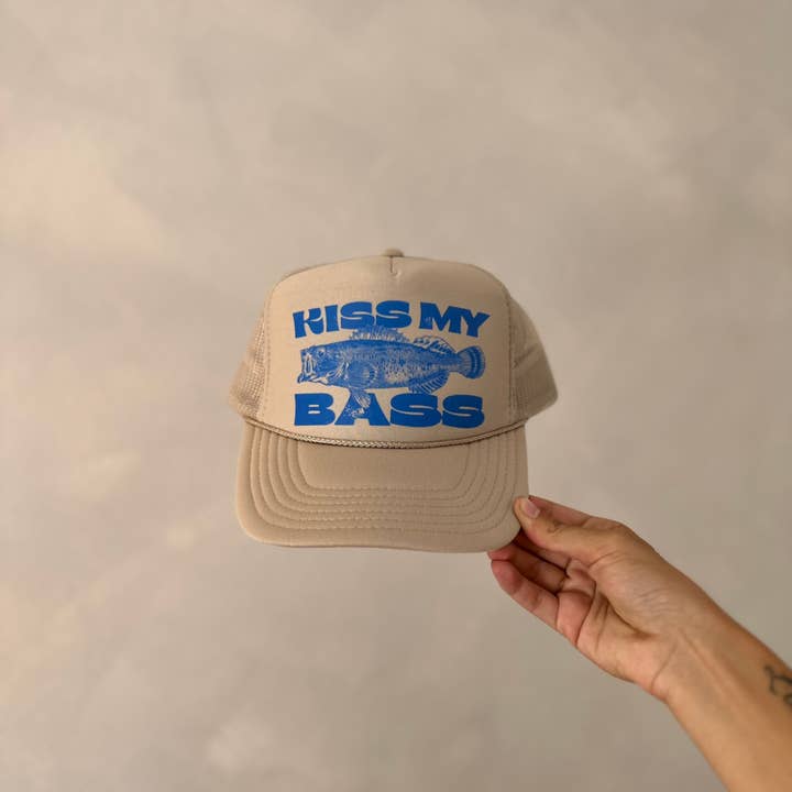 Electric label - Wholesale Trucker Hat - Unisex - Kiss My Bass Trucker hat