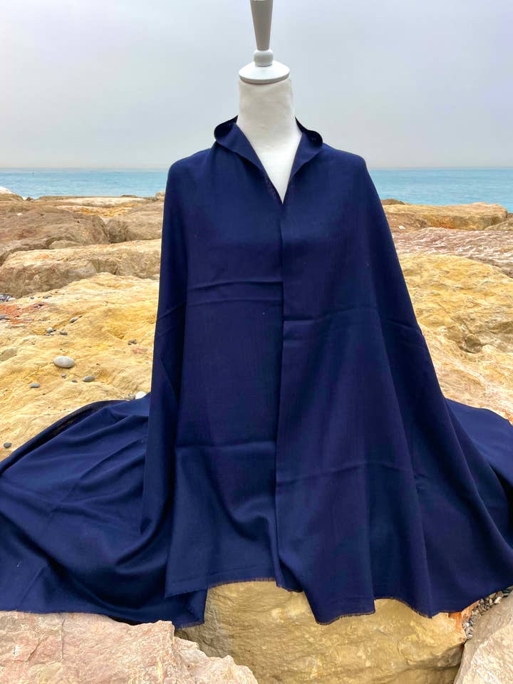 Stunning Pure Cashmere Lightweight Shawls & Wraps for wholesale by KCC Cashmere Limited